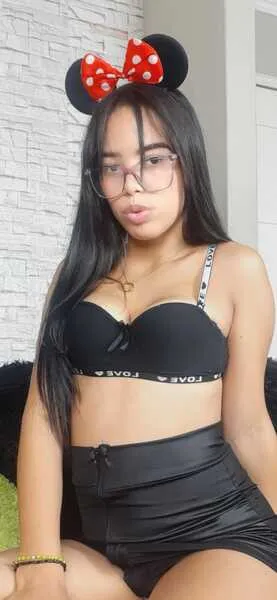 Live sex webcam photo for BellaCrow #3749000