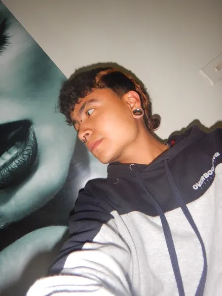 Live sex webcam photo for dennisftm #3468928