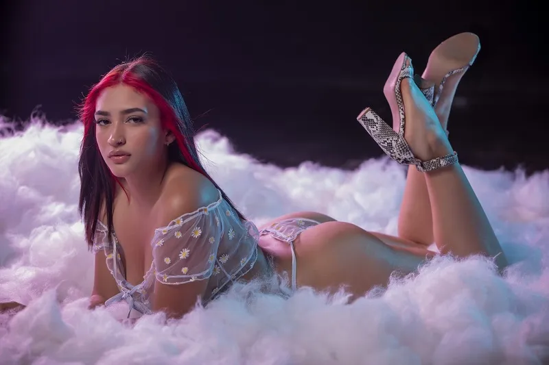 Live sex webcam photo for LaraPonce #3497619