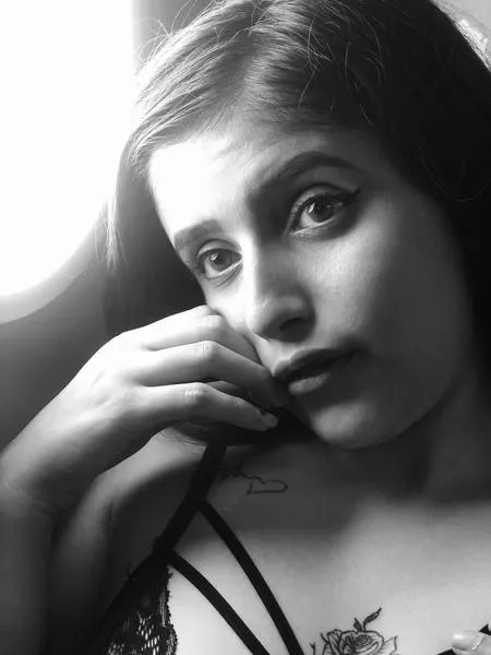 Live sex webcam photo for antonellablumm #3453192