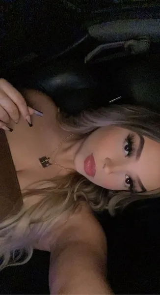 Live sex webcam photo for ElenaLoveXXX #3449746