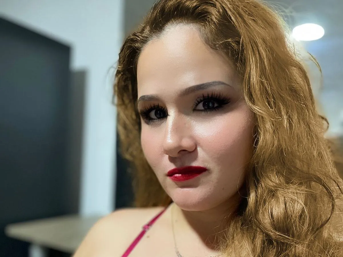 Live sex webcam photo for hinatha30 #3452223