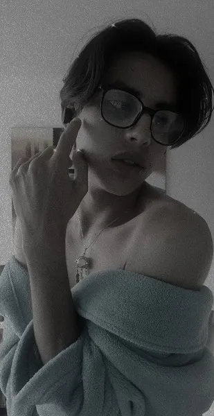 Live sex webcam photo for Melaniisexy #3469651