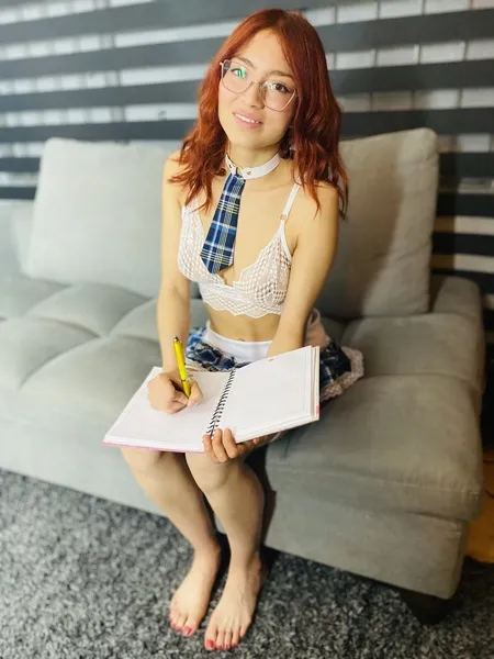 Live sex webcam photo for CloeCandy #4200235