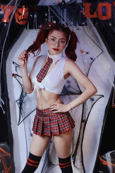 Live sex webcam photo for CloeCandy #3631572