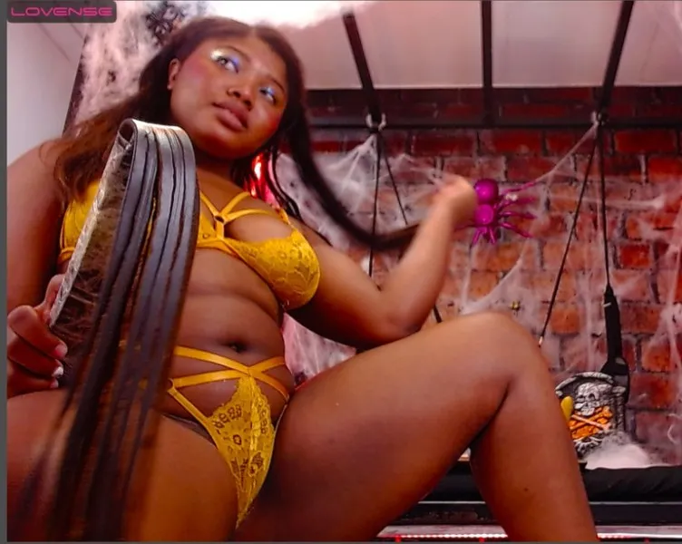 Live sex webcam photo for EboniMorris #3611802