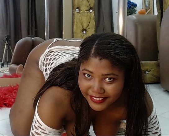 Live sex webcam photo for EboniMorris #3594324