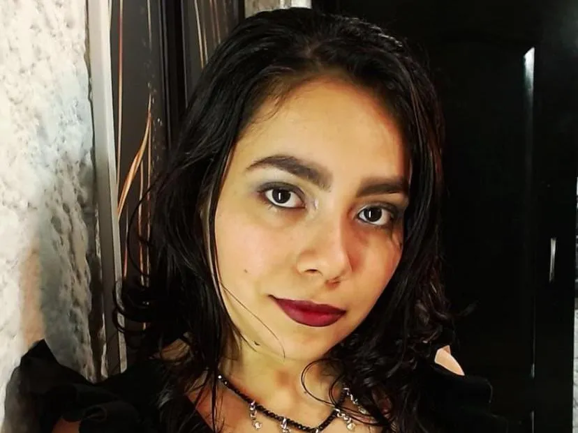 Live sex webcam photo for RoxyDiro100 #3500362