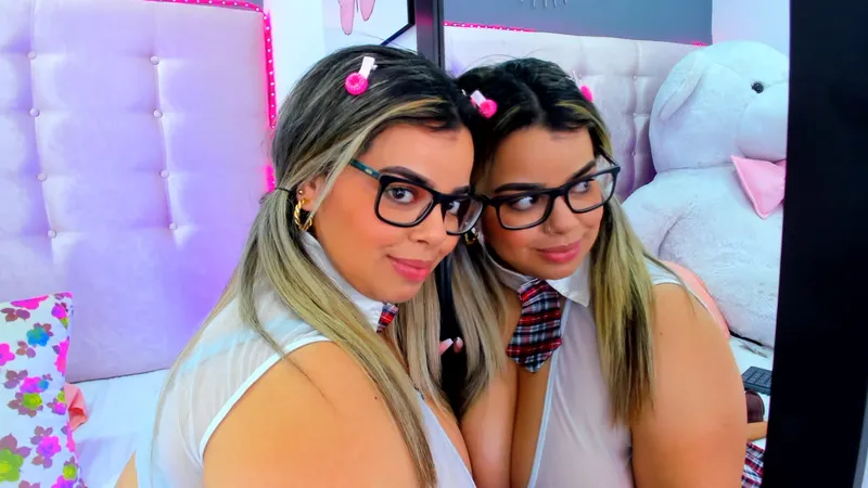 Live sex webcam photo for MiiahJoonness #3623266