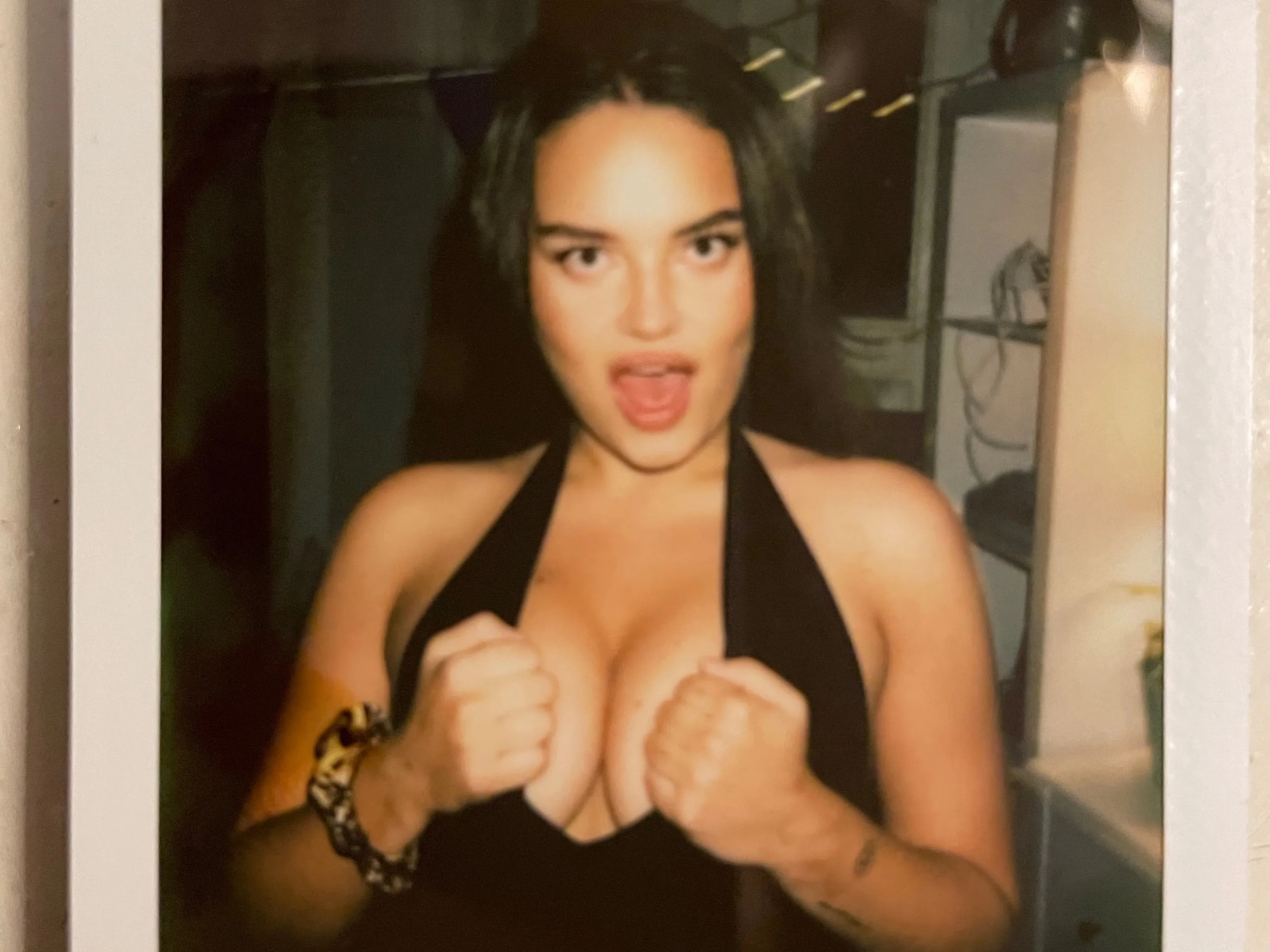 Live sex webcam photo for Tiffany2hot #3890177