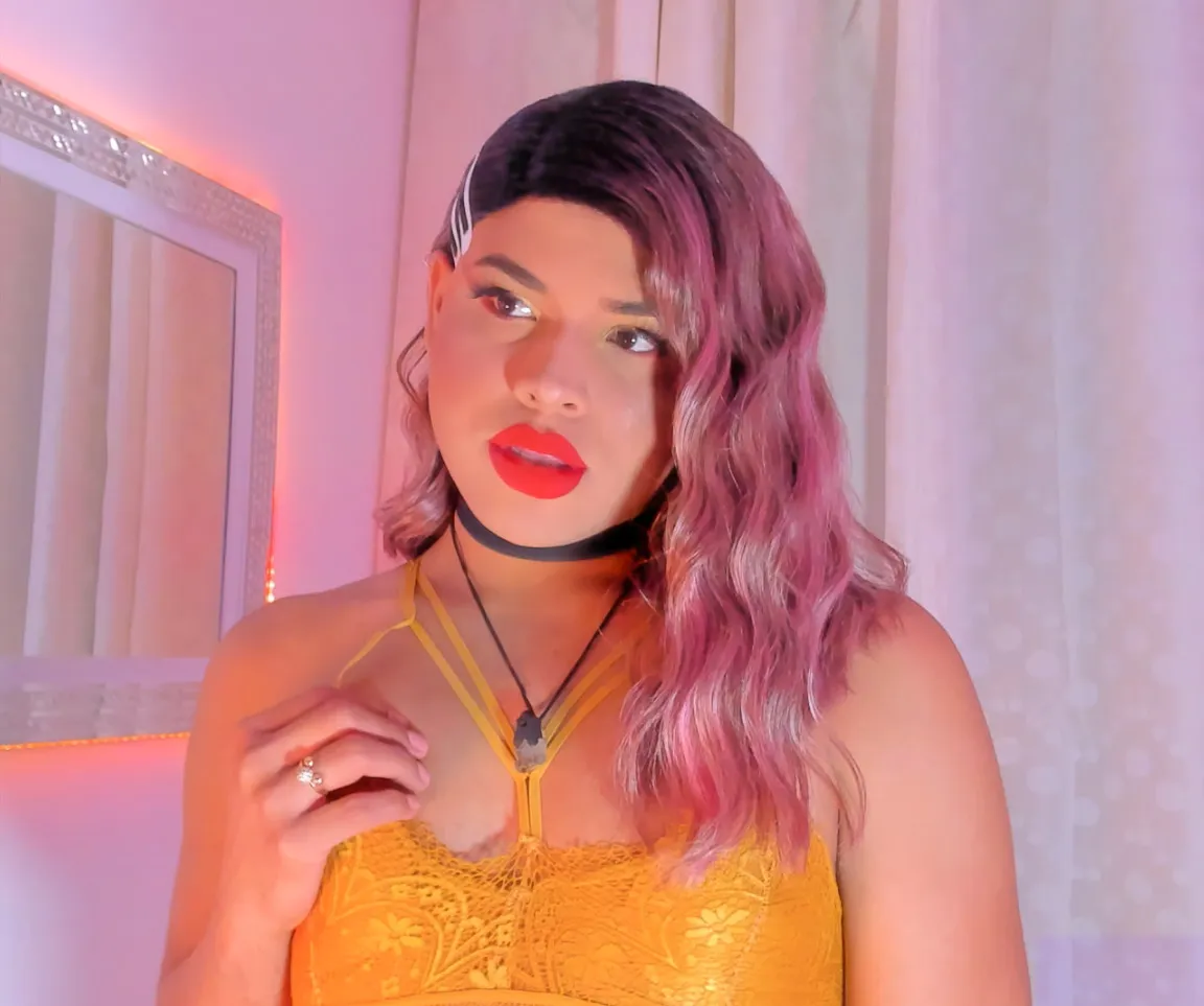 Live sex webcam photo for CrystalRambeau #7439244