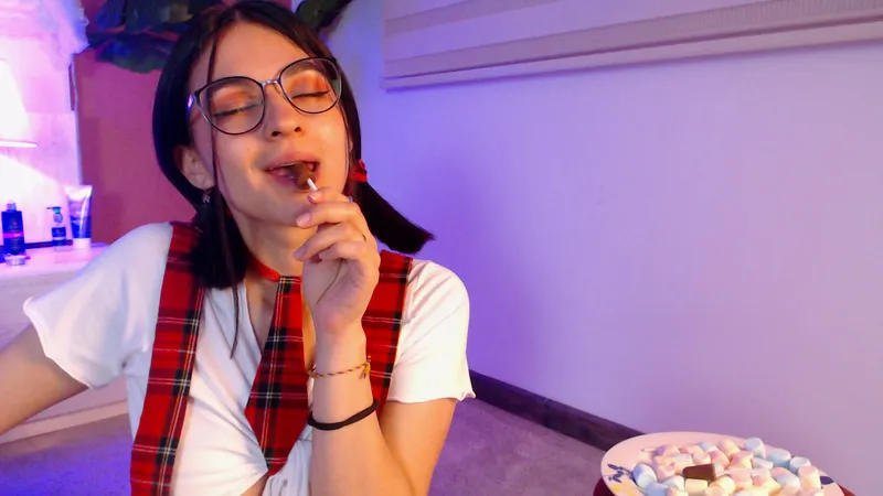 Live sex webcam photo for Soysaraa #6074025