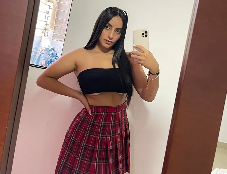 Live sex webcam photo for LunnaSmith #3472416