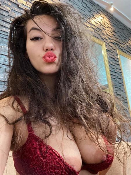 Live sex webcam photo for ANYICKA #3486270