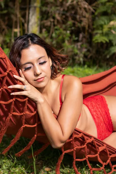 Live sex webcam photo for VivianaSanclair #3837075