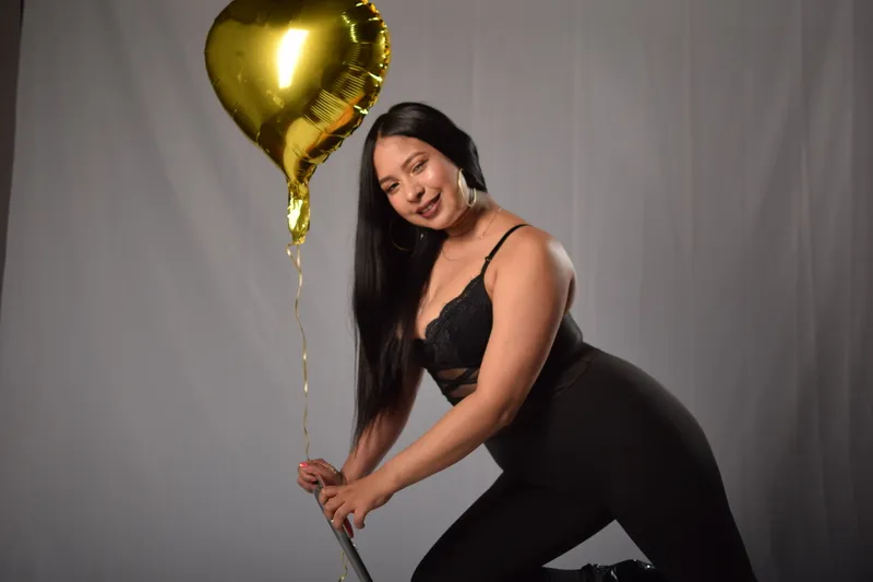 Live sex webcam photo for RachelScoott #5597908