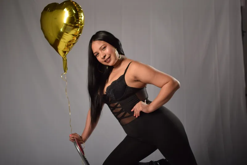 Live sex webcam photo for RachelScoott #5597909