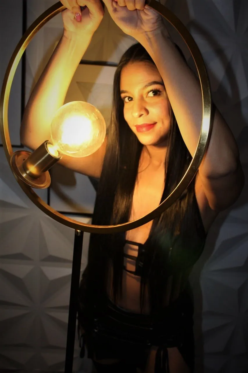 Live sex webcam photo for AbbyJacksonn #7467164