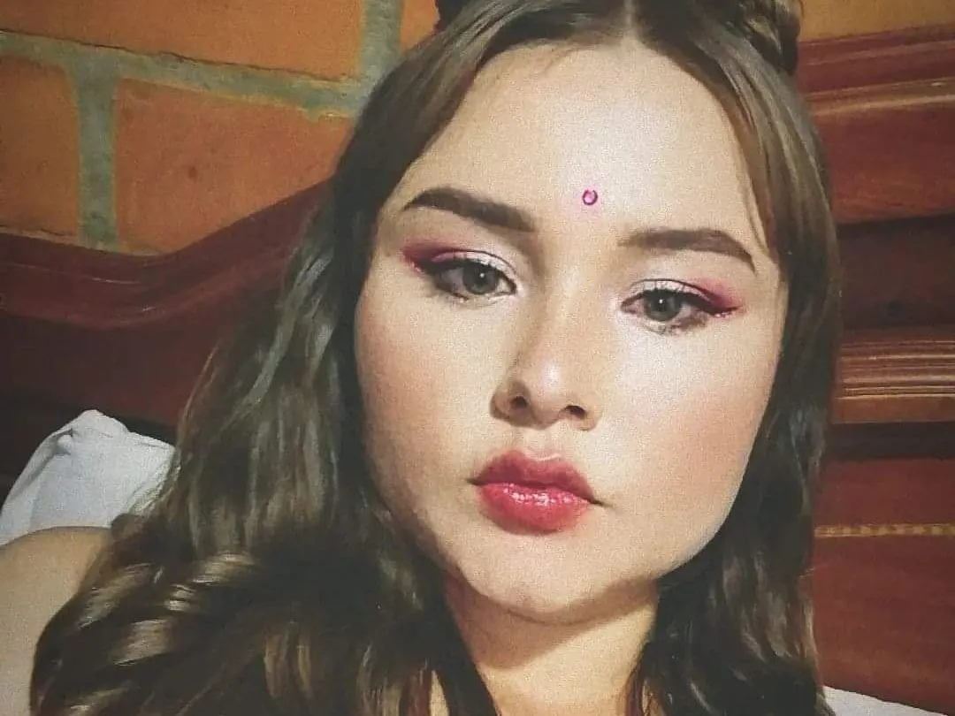 Live sex webcam photo for liacikova #3483548