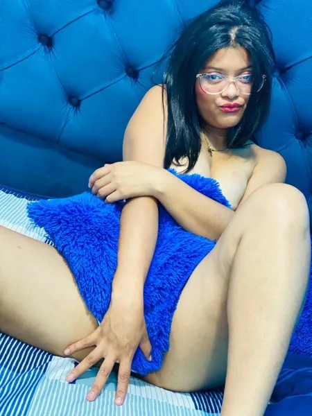 Live sex webcam photo for MiiaPetti #3481353