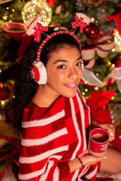 Live sex webcam photo for TharaHadid #3765494