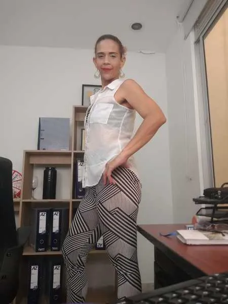 Live sex webcam photo for CruellaDavis #3600048