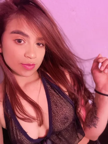 Live sex webcam photo for KarlaJonsss #3715401