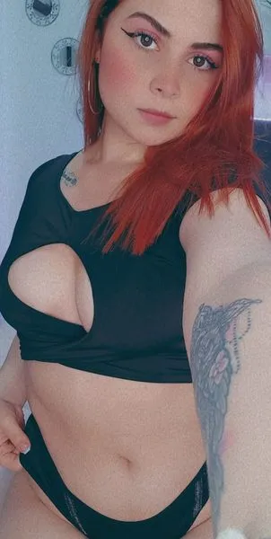 Live sex webcam photo for Rossee20 #3471592