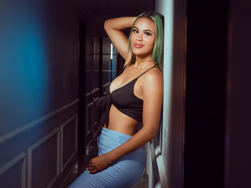 Live sex webcam photo for StacyHaley #3483706