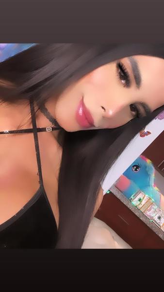Live sex webcam photo for SweetEmmilyx #3472922