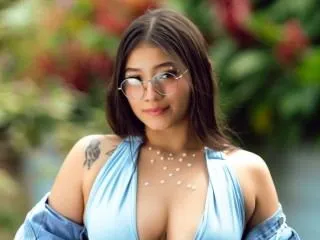 Live sex webcam photo for TinaClaytoon #6550824