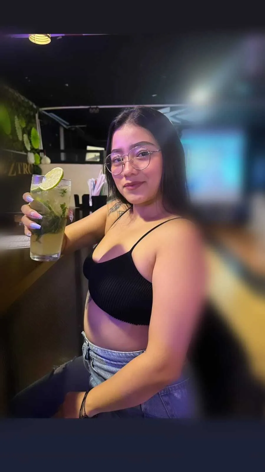 Live sex webcam photo for TinaClaytoon #7807588