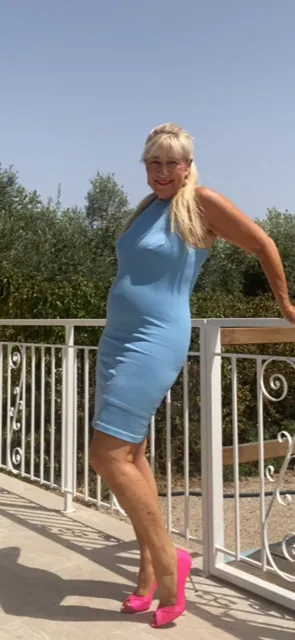 Live sex webcam photo for FoxyLeo #7324298