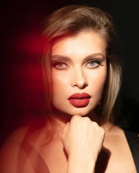 Live sex webcam photo for AlessiaDecker #3690763