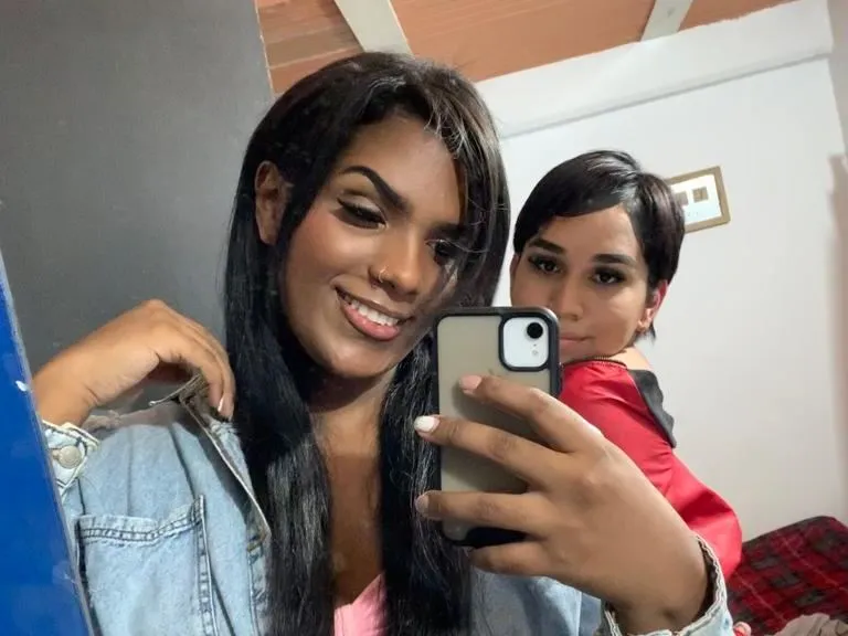 Live sex webcam photo for Latinashot69x #3493622