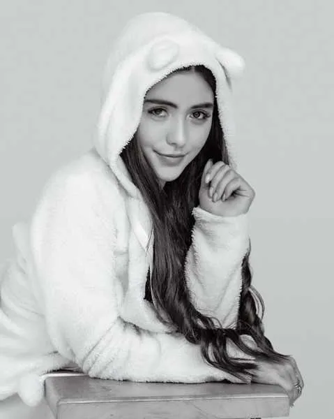 Live sex webcam photo for MoonDreams #3478347