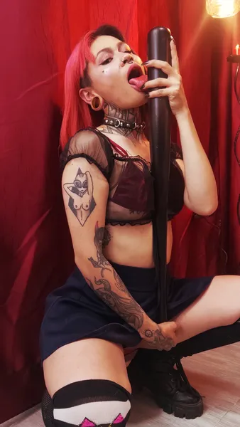 Live sex webcam photo for Neicauwu #3532506