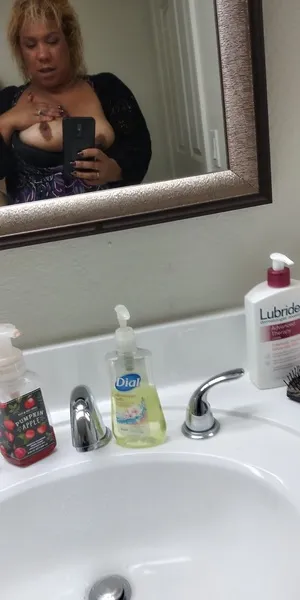 Live sex webcam photo for Bigbubbly76 #3539936