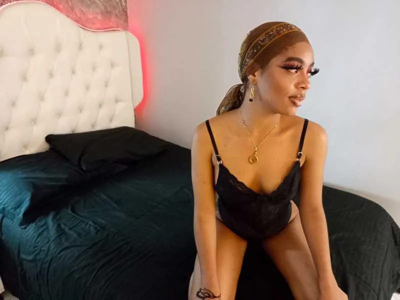 Live sex webcam photo for ZendayaMourran #3486505