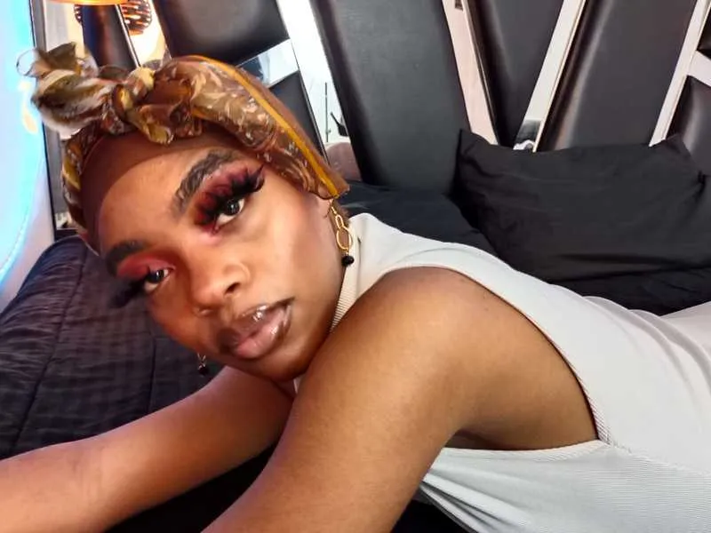 Live sex webcam photo for ZendayaMourran #3486523