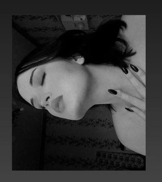 Live sex webcam photo for MelodyGreen #6070074