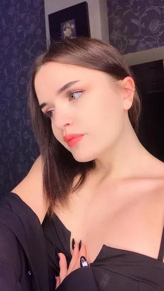 Live sex webcam photo for MelodyGreen #6070078