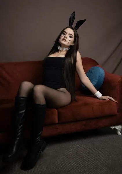 Live sex webcam photo for MelodyGreen #6070125