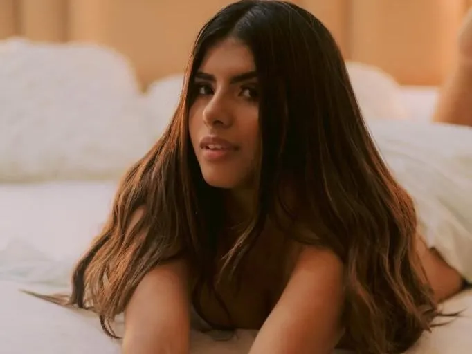 Live sex webcam photo for MathildeAdams #3490669