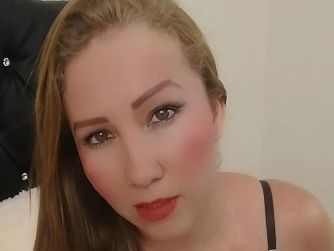 Live sex webcam photo for rubyquinz #3900119