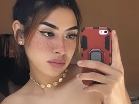 Live sex webcam photo for LeaGeraldine #3525011