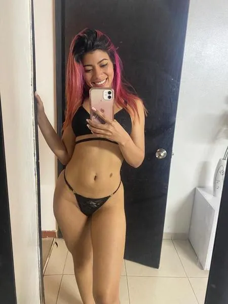 Live sex webcam photo for TamiBrunnette #3518066