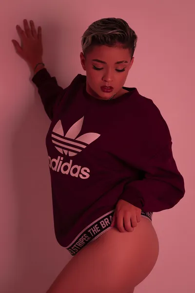 Live sex webcam photo for MiaBartton #3515300