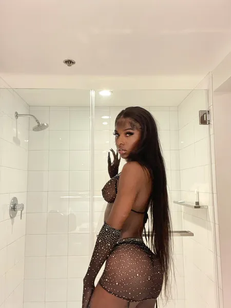 Live sex webcam photo for SexyAssChunli #3520883