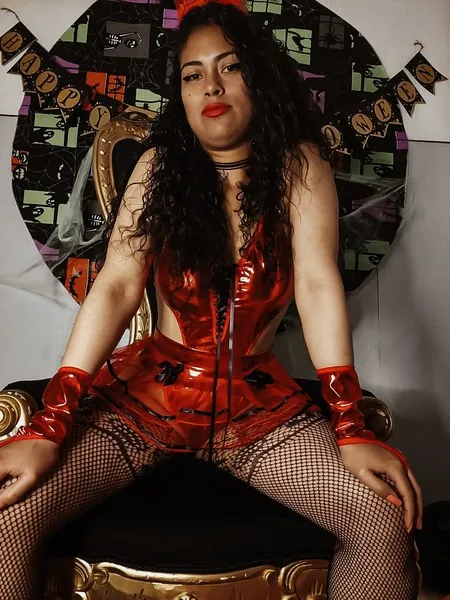 Live sex webcam photo for emmasweet018 #3605464